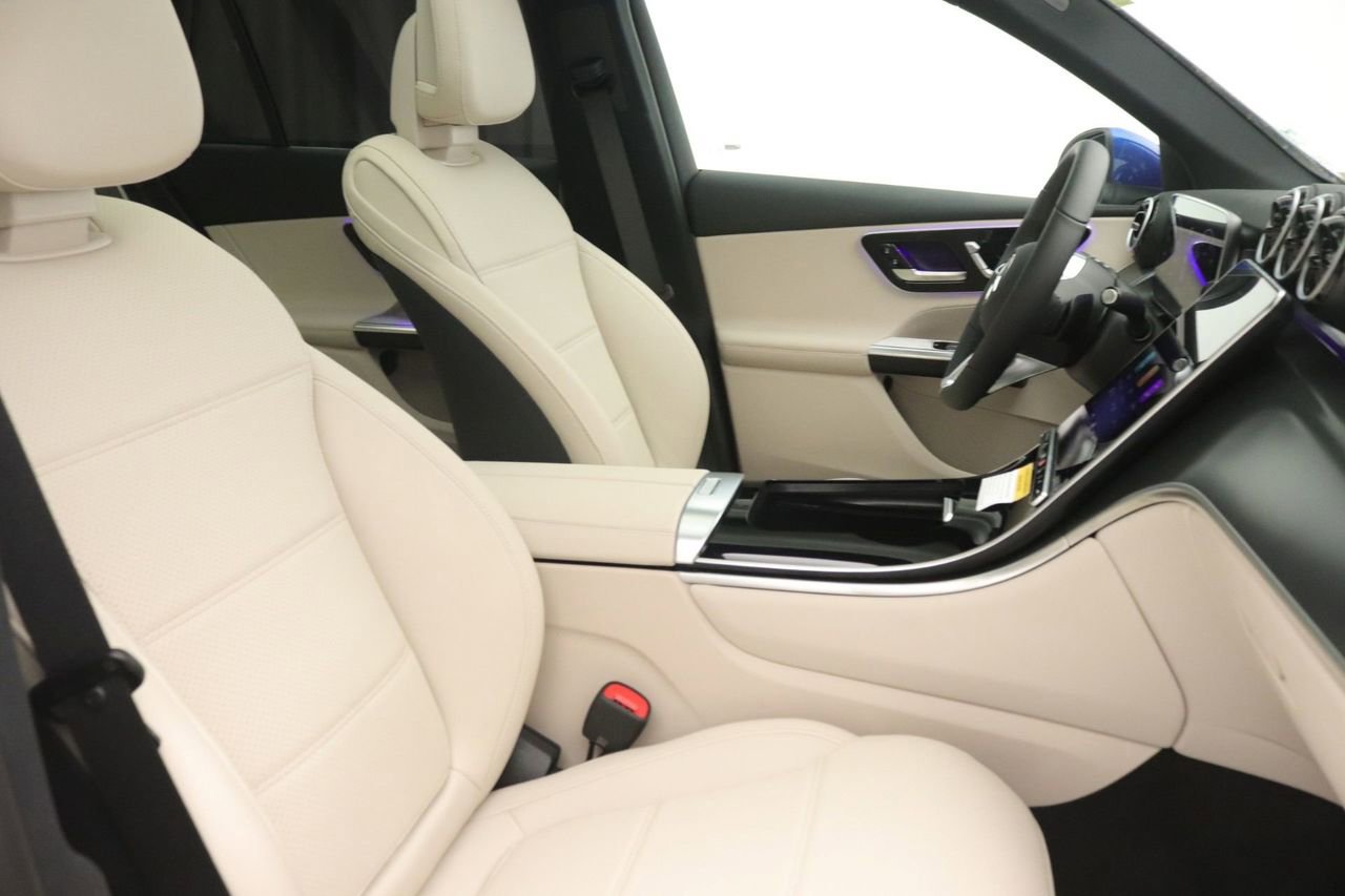 New 2026 Mercedes-Benz GLC 300 image 9