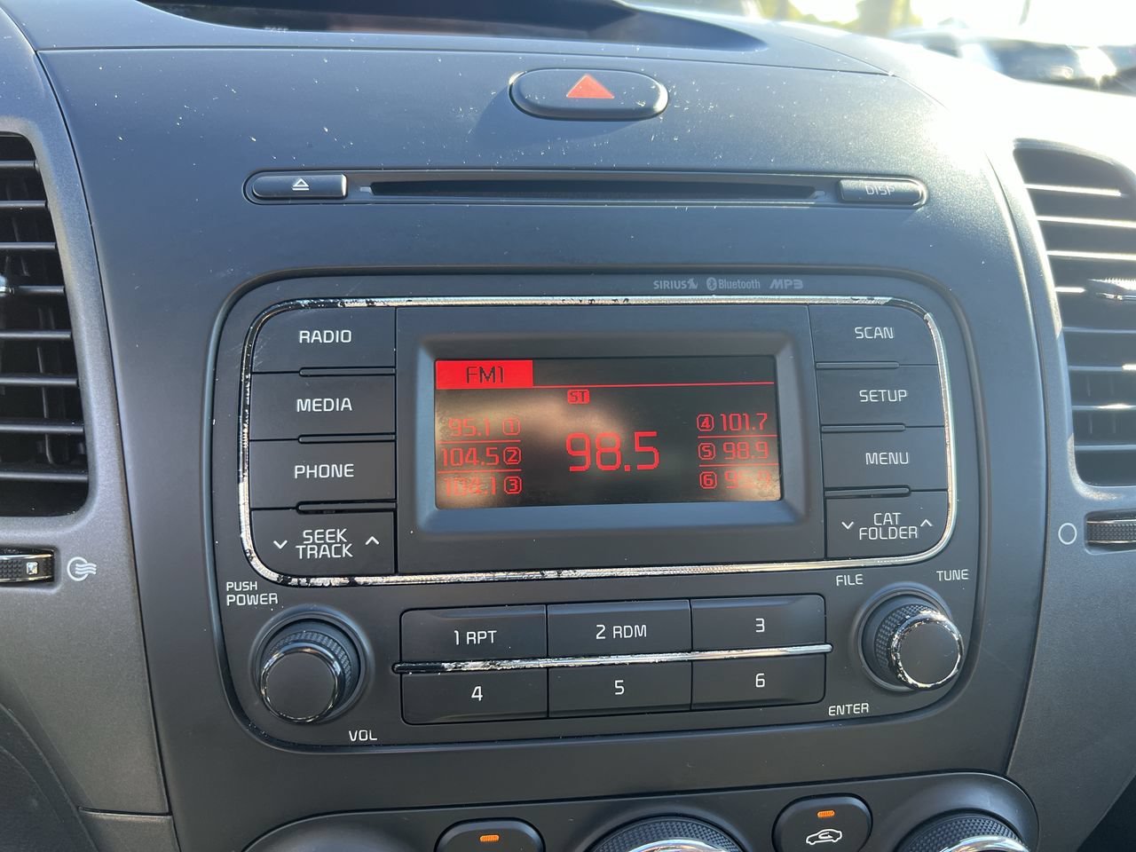 Used 2015 Kia Forte LX FWD image 23