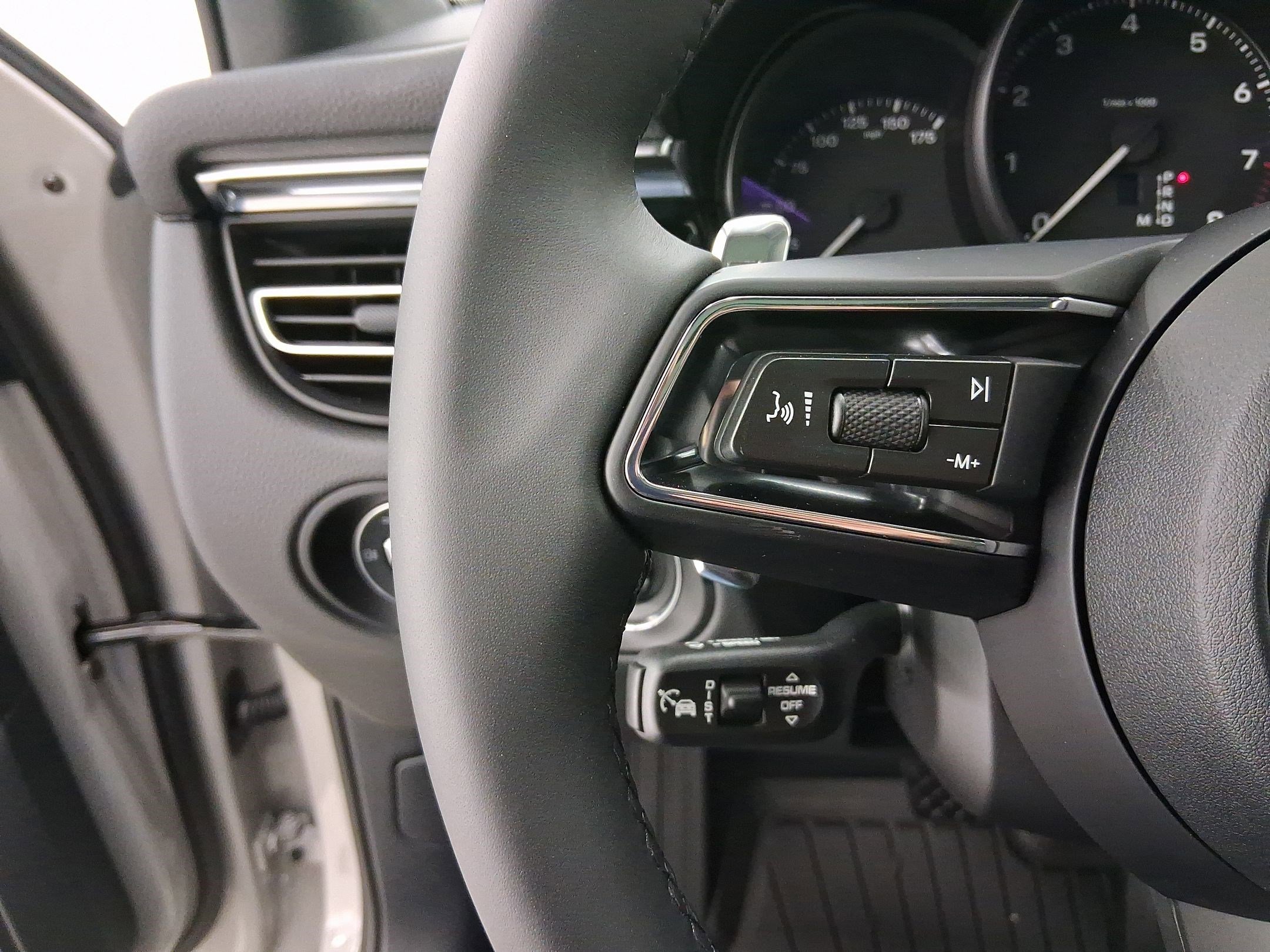 New 2026 Porsche Macan image 16