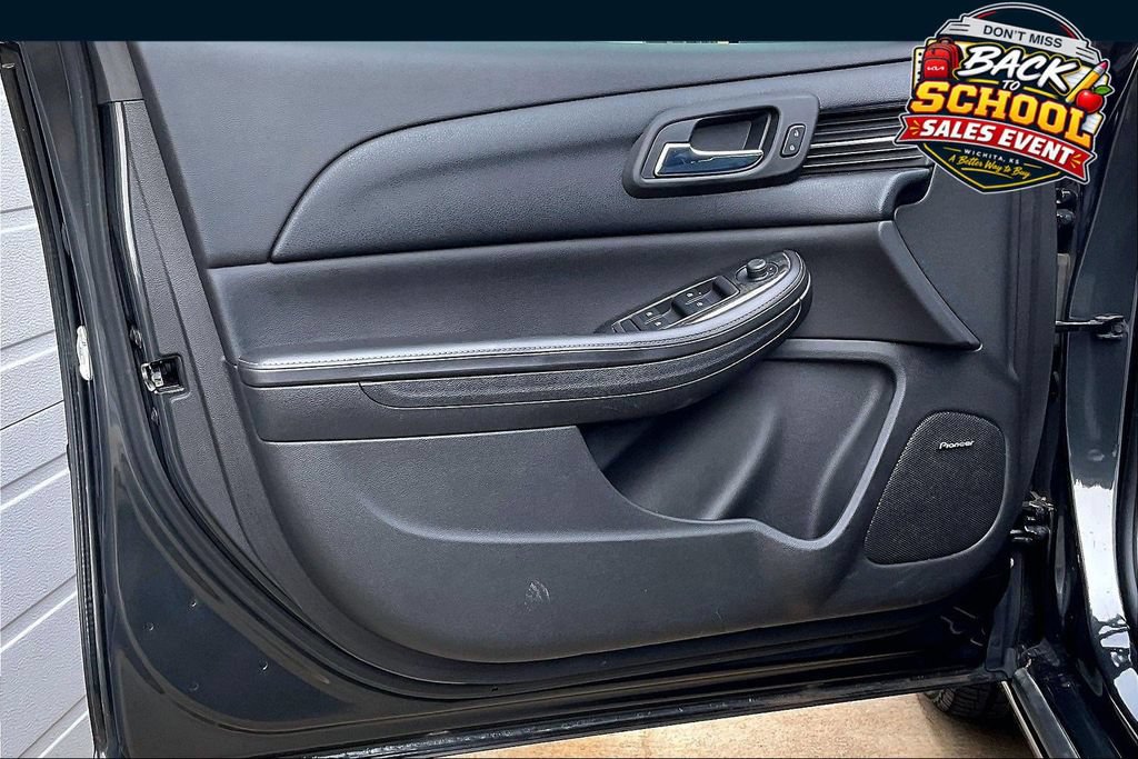 Used 2014 Chevrolet Malibu LT FWD image 23