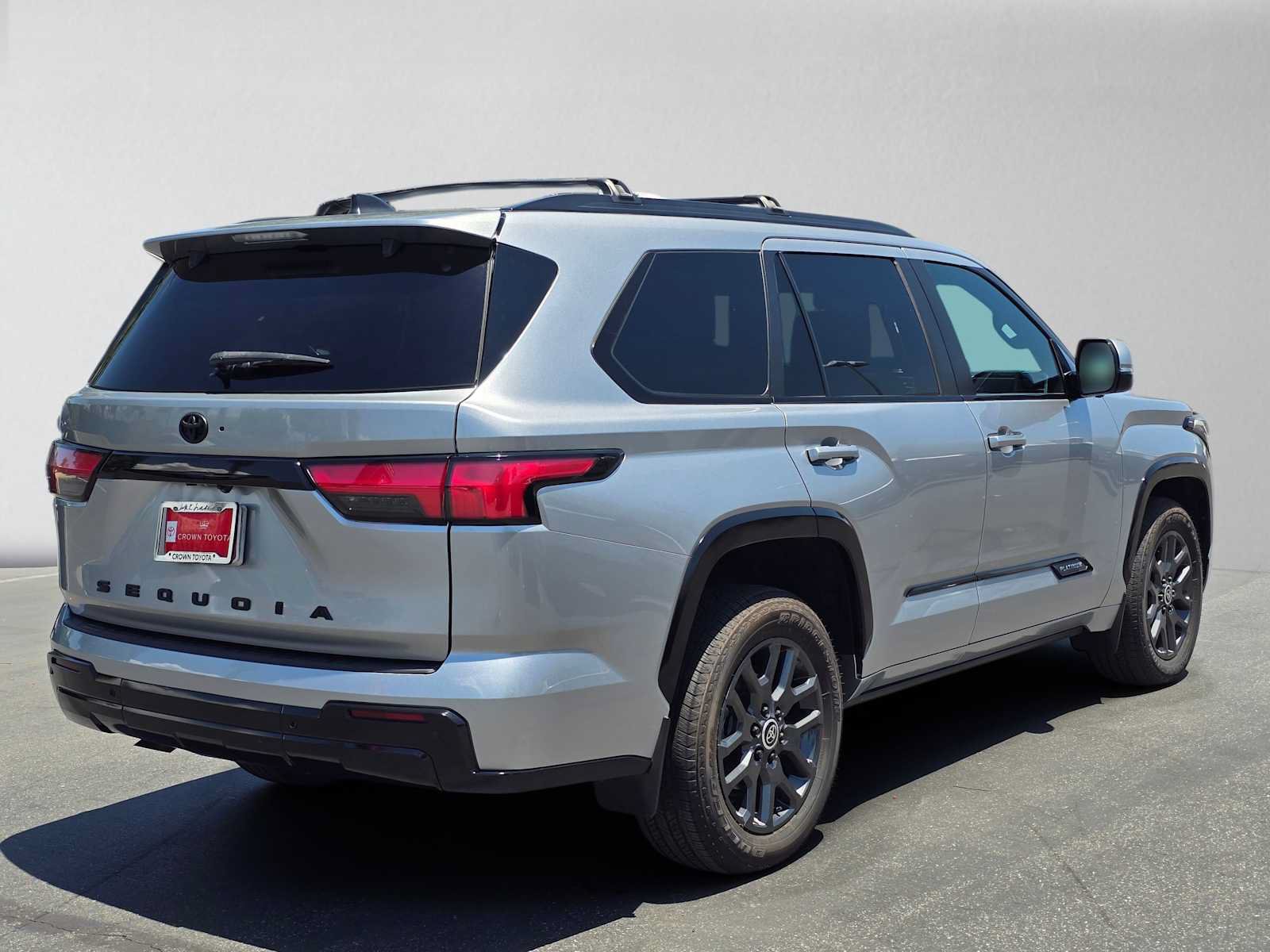 Certified 2024 Toyota Sequoia Platinum AWD/4WD image 3