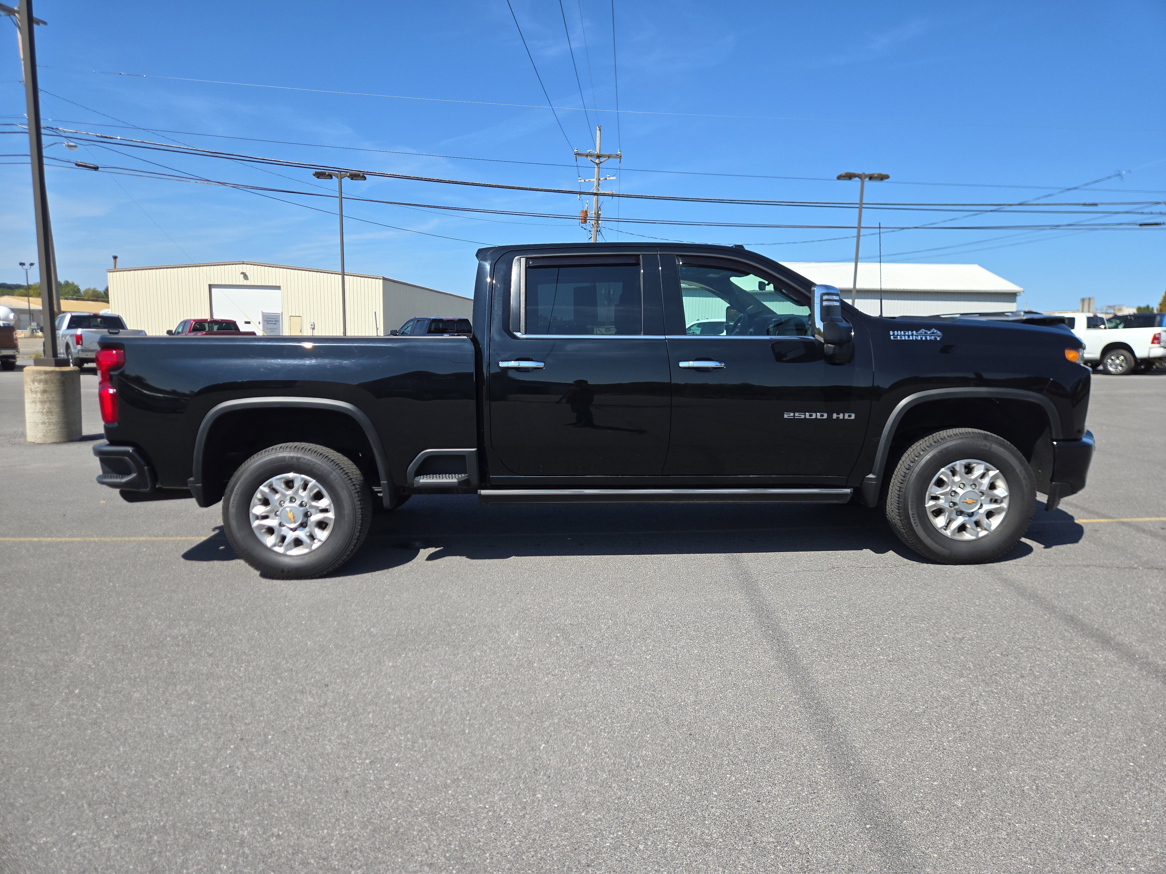 Used 2022 Chevrolet Silverado 2500 High Country w/ Z71 Off-Road Package image 2