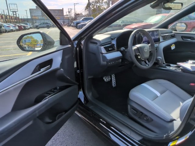 New 2026 Toyota Camry SE w/ Multimedia Upgrade Package AWD/4WD image 11