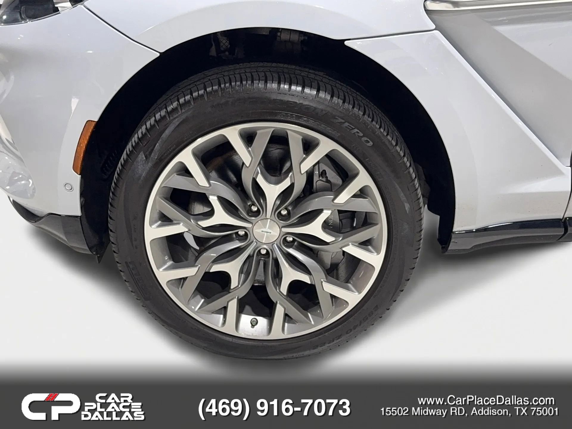 Used 2021 Aston Martin DBX image 44