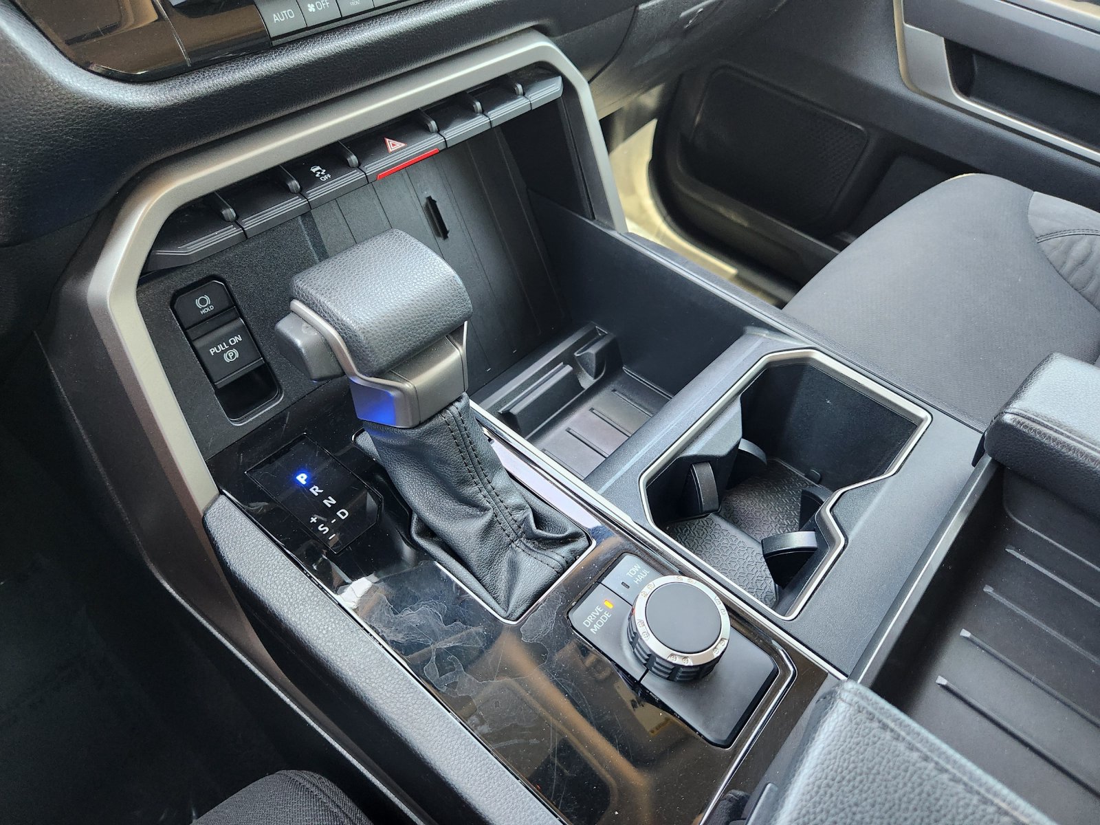 Used 2022 Toyota Tundra SR5 w/ Convenience Package RWD image 28