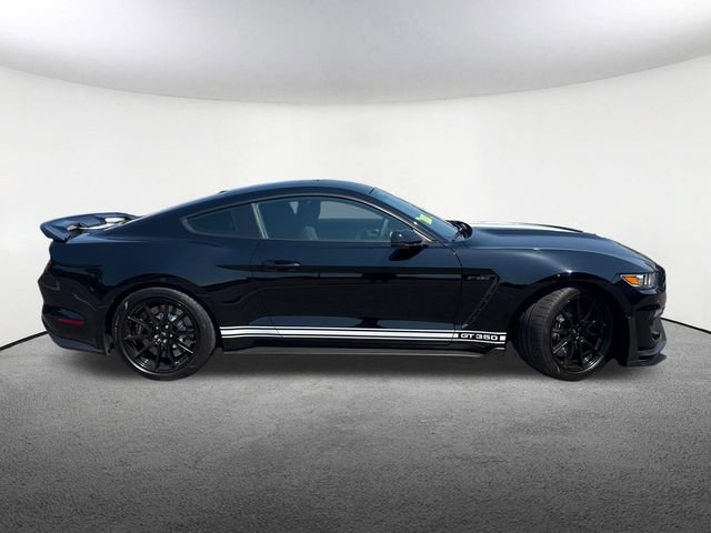 Used 2019 Ford Mustang Shelby GT350 w/ Technology Package RWD image 17