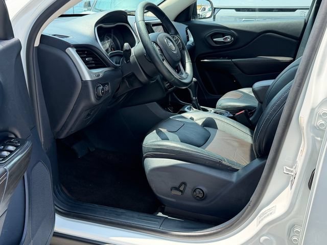Used 2016 Jeep Cherokee Limited FWD image 13