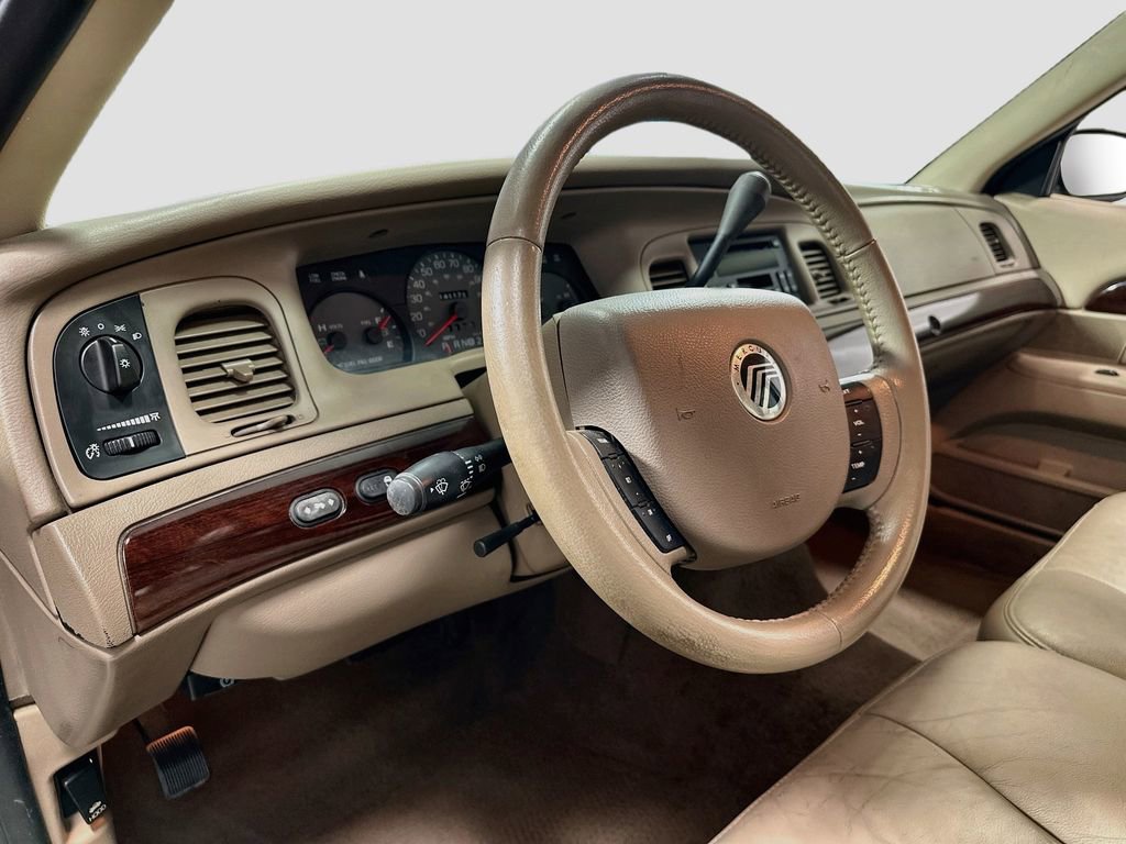 Used 2005 Mercury Grand Marquis LS RWD image 7