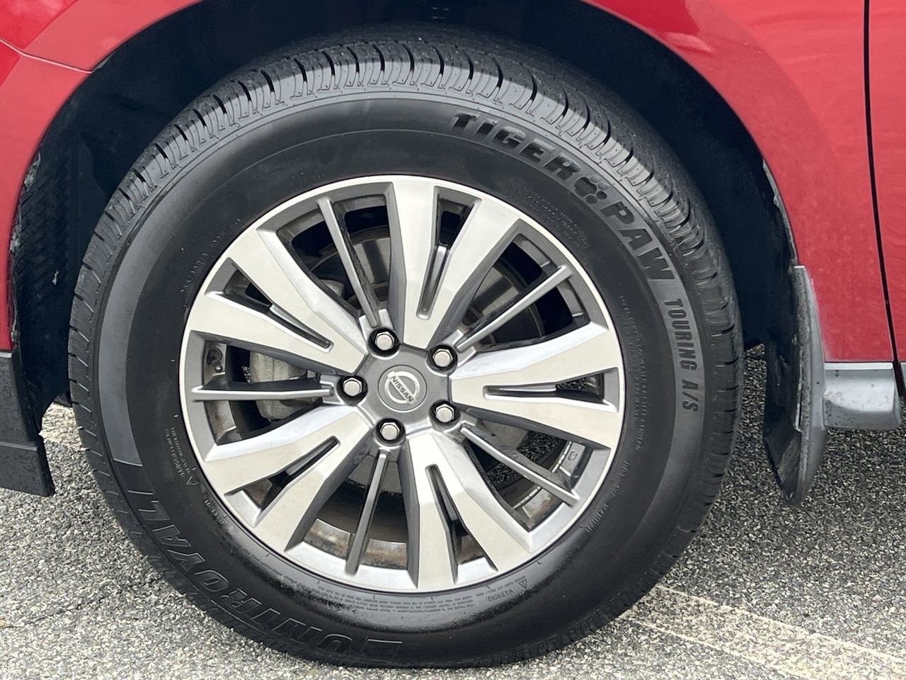 Used 2020 Nissan Pathfinder SV image 35