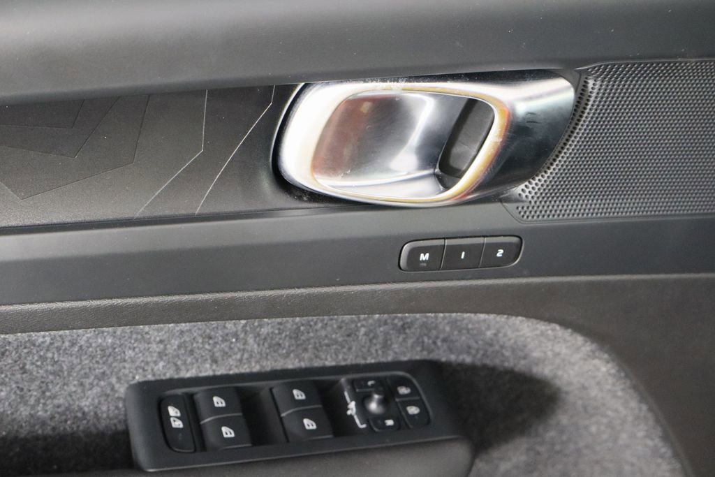 Used 2023 Volvo C40 P8 Recharge Plus w/ Protection Package Premier image 18
