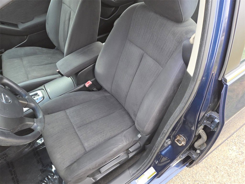 Used 2010 Nissan Altima 2.5 S image 19