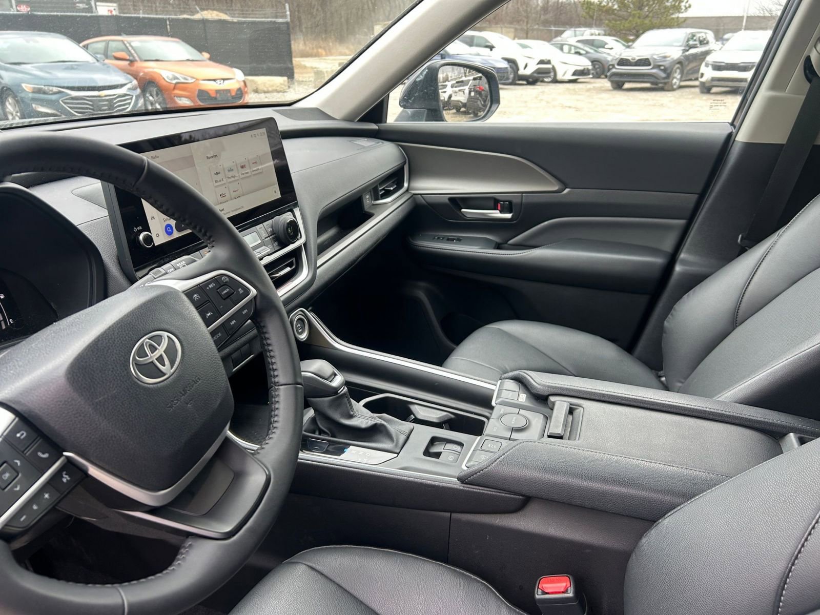 Used 2025 Toyota Grand Highlander FWD image 44