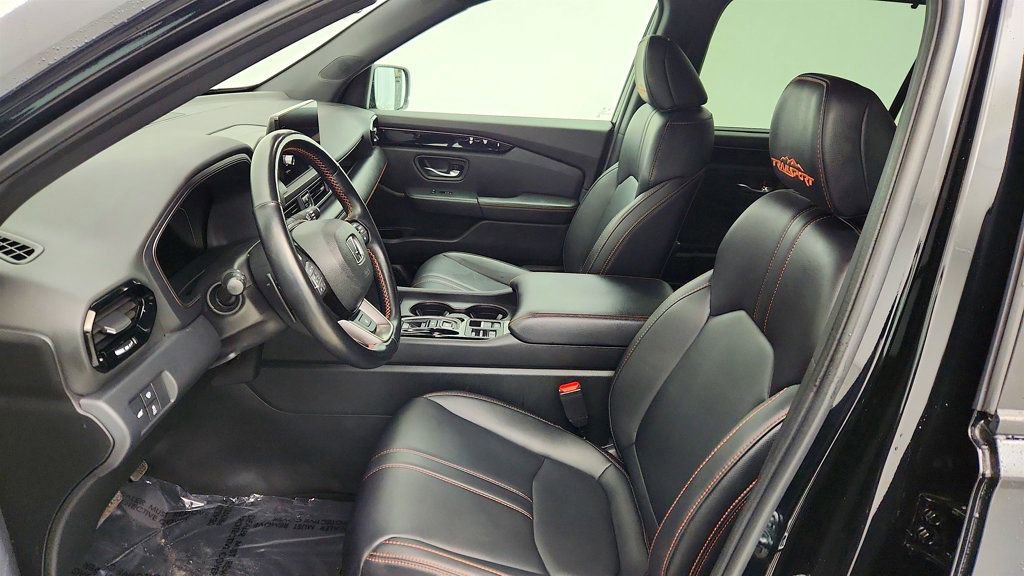 Used 2025 Honda Pilot TrailSport image 20
