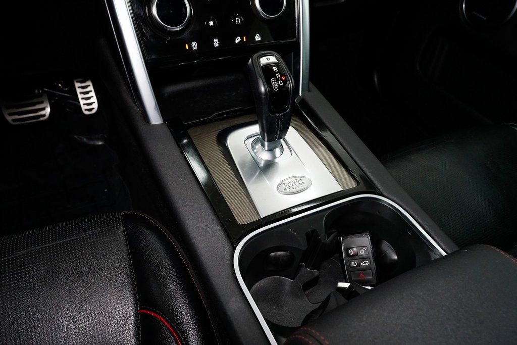 Used 2020 Land Rover Discovery Sport SE R-Dynamic image 20