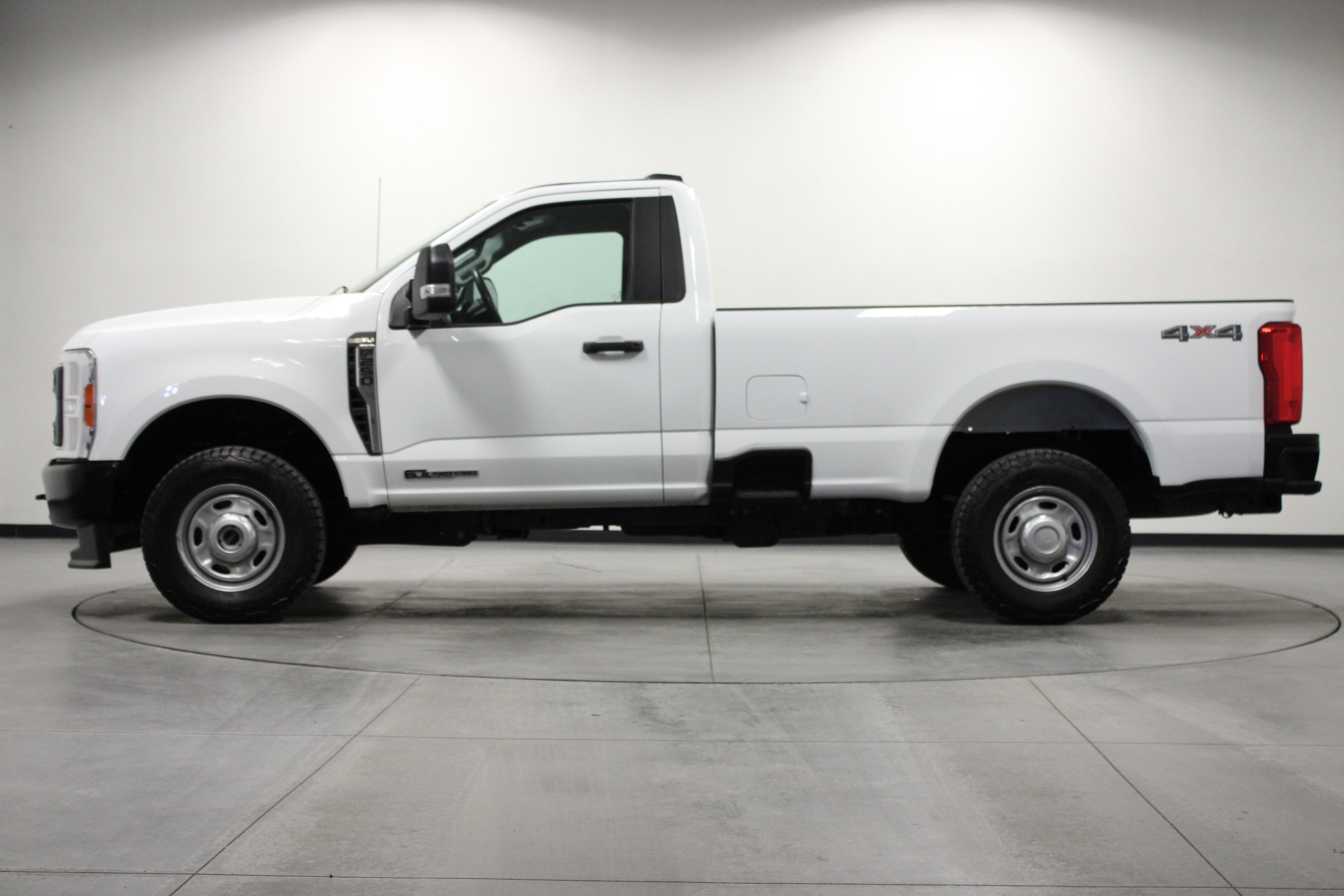 Used 2023 Ford F250 XL image 7