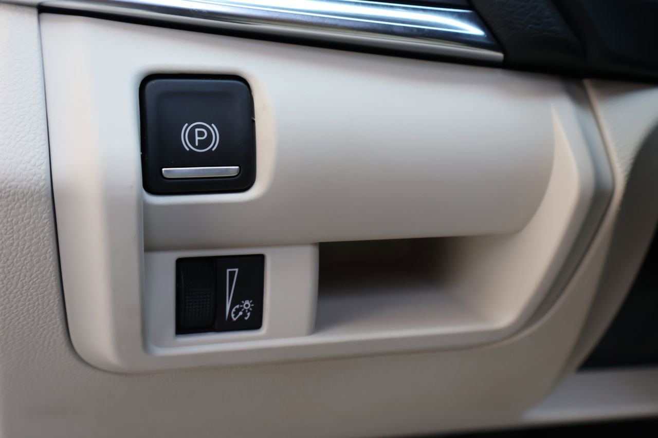 Certified 2025 Cadillac CT4 Premium Luxury image 19