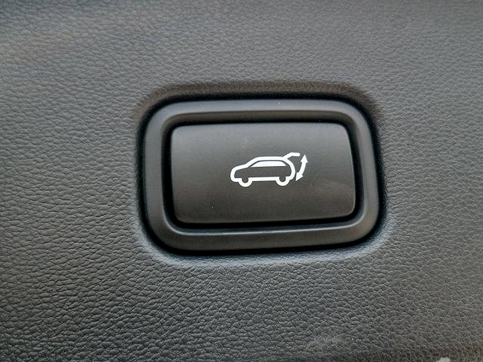 Certified 2024 Hyundai Tucson Limited FWD image 11