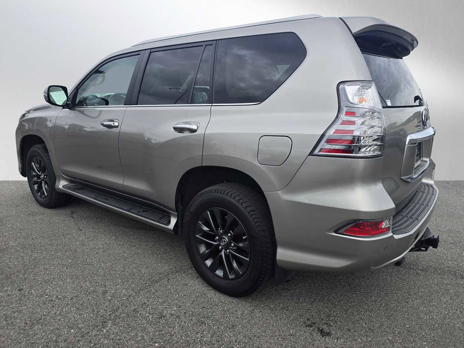 Used 2023 Lexus GX 460 Premium image 5