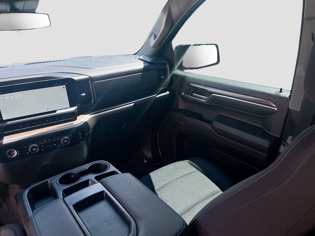 Used 2022 Chevrolet Silverado 1500 RST AWD/4WD image 24