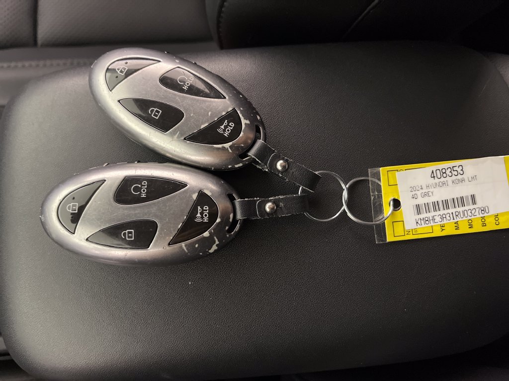 Certified 2024 Hyundai Kona Limited FWD image 27