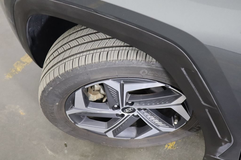Used 2024 Hyundai Tucson Limited AWD/4WD image 44