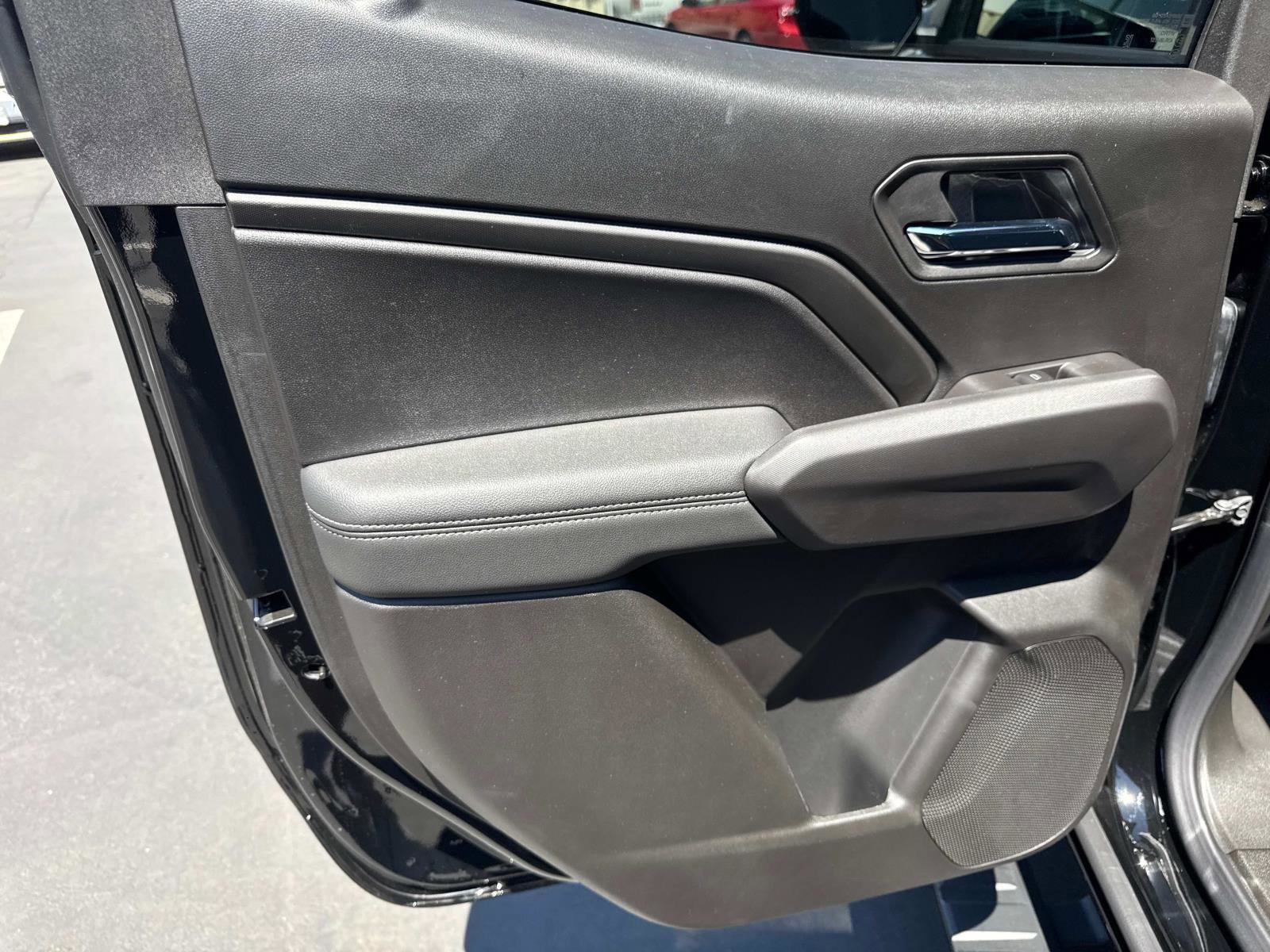 New 2025 GMC Canyon Elevation w/ Convenience Package image 22