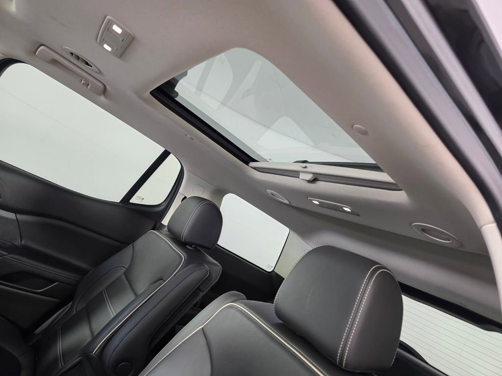 Used 2020 GMC Acadia Denali w/ Denali Ultimate Package image 17