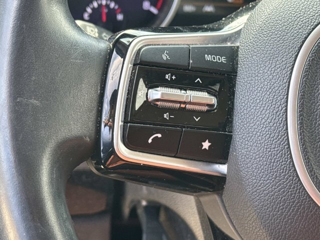 Used 2022 Kia Carnival SX FWD image 29