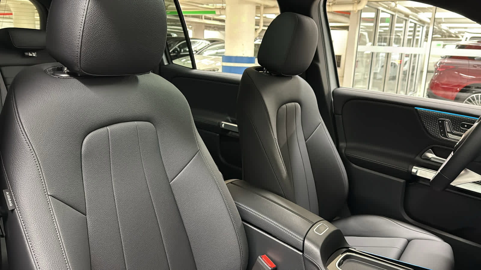 New 2026 Mercedes-Benz GLB 250 4MATIC image 35