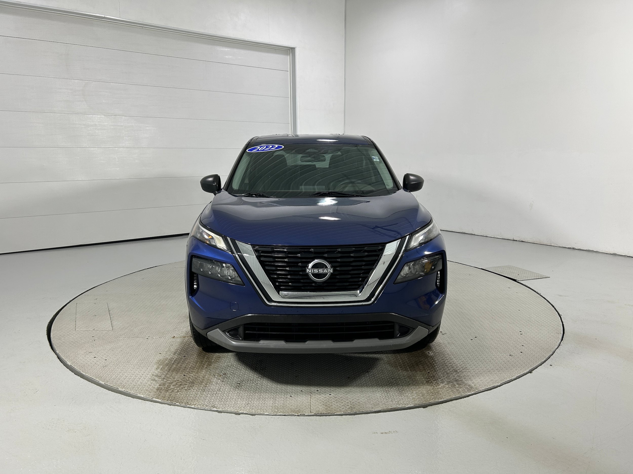 Used 2022 Nissan Rogue S AWD/4WD image 16