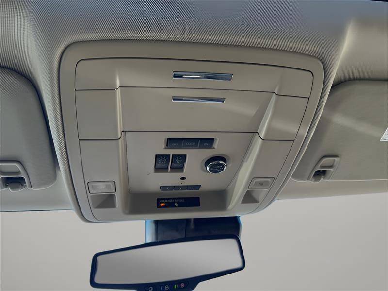 Used 2020 GMC Yukon SLT w/ Open Road Package RWD image 21