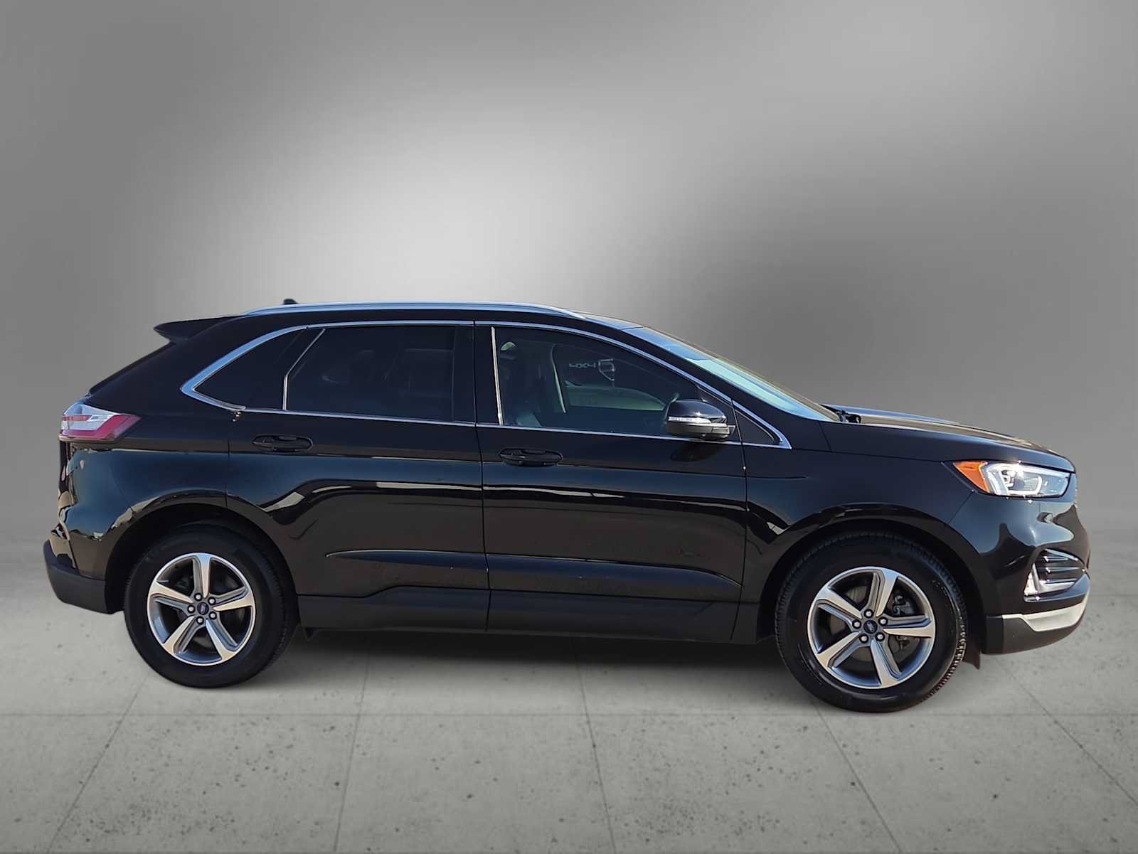 Used 2020 Ford Edge SEL w/ Convenience Package FWD image 9