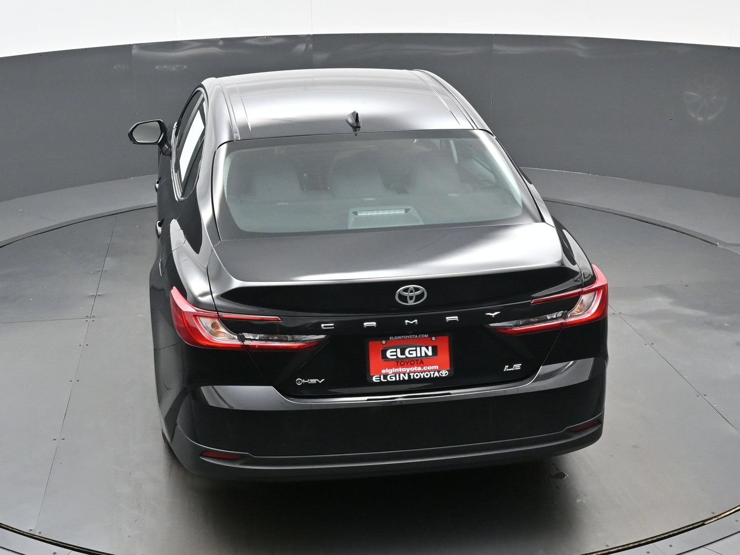 Used 2025 Toyota Camry LE FWD image 39