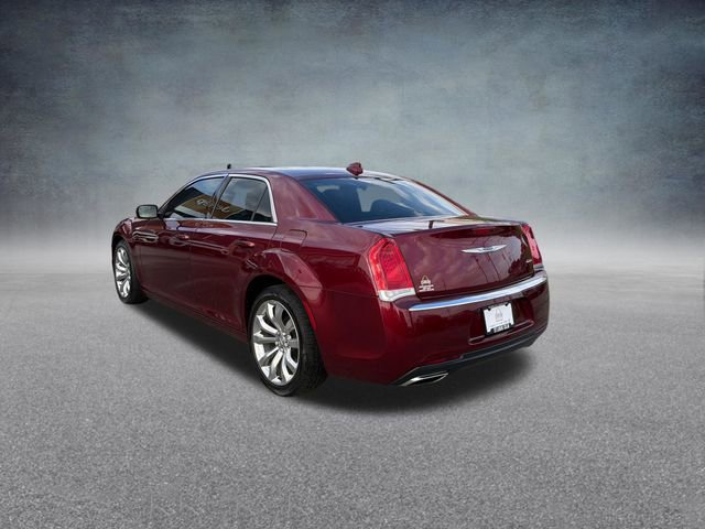 Used 2019 Chrysler 300 Touring w/ Quick Order Package 2EF image 11