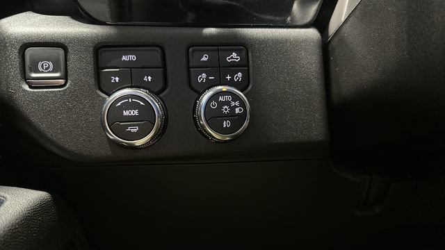 Used 2026 GMC Sierra 1500 SLT AWD/4WD image 14