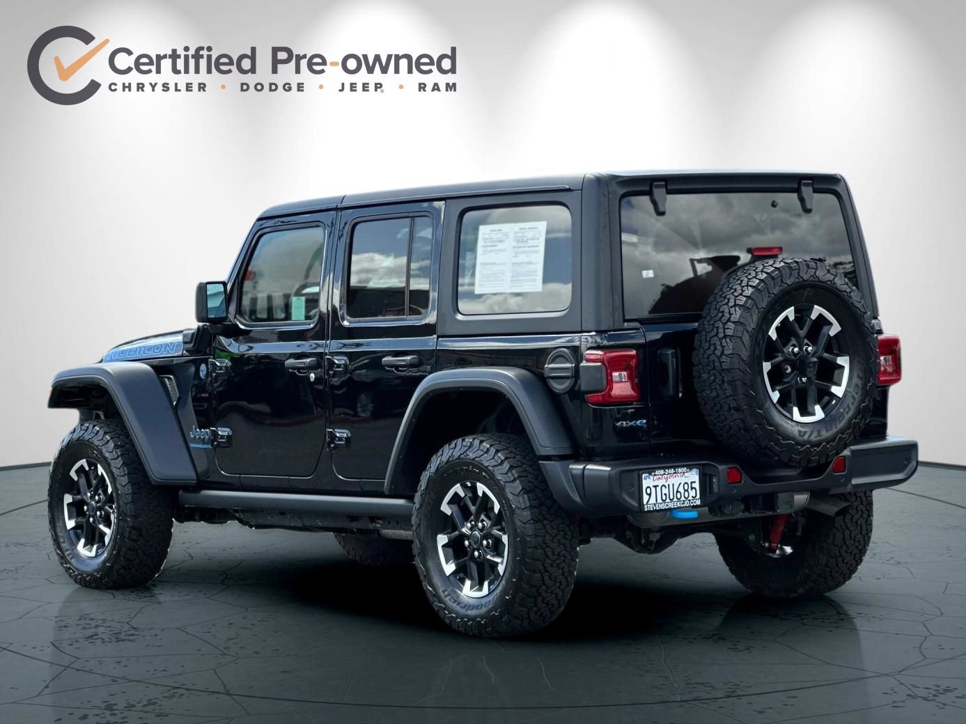 Used 2025 Jeep Wrangler Unlimited Rubicon 4xe w/ Safety Group AWD/4WD image 6
