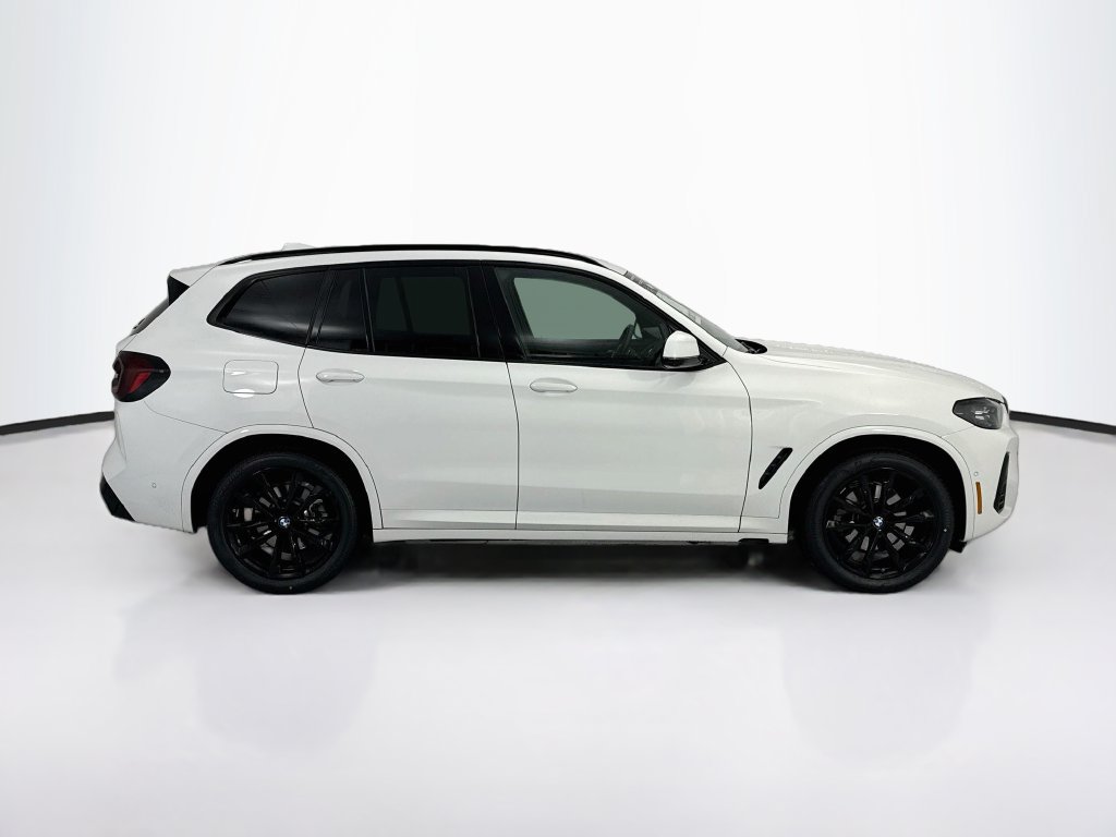 Certified 2024 BMW X3 xDrive30i w/ Premium Package AWD/4WD image 4