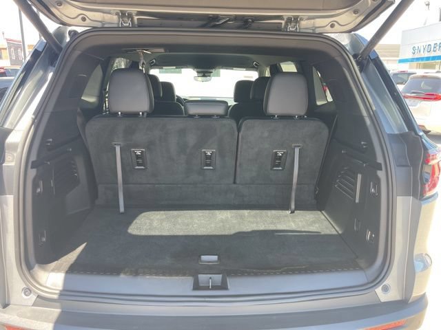 Used 2026 GMC Acadia Elevation w/ Elevation Premium Package FWD image 39