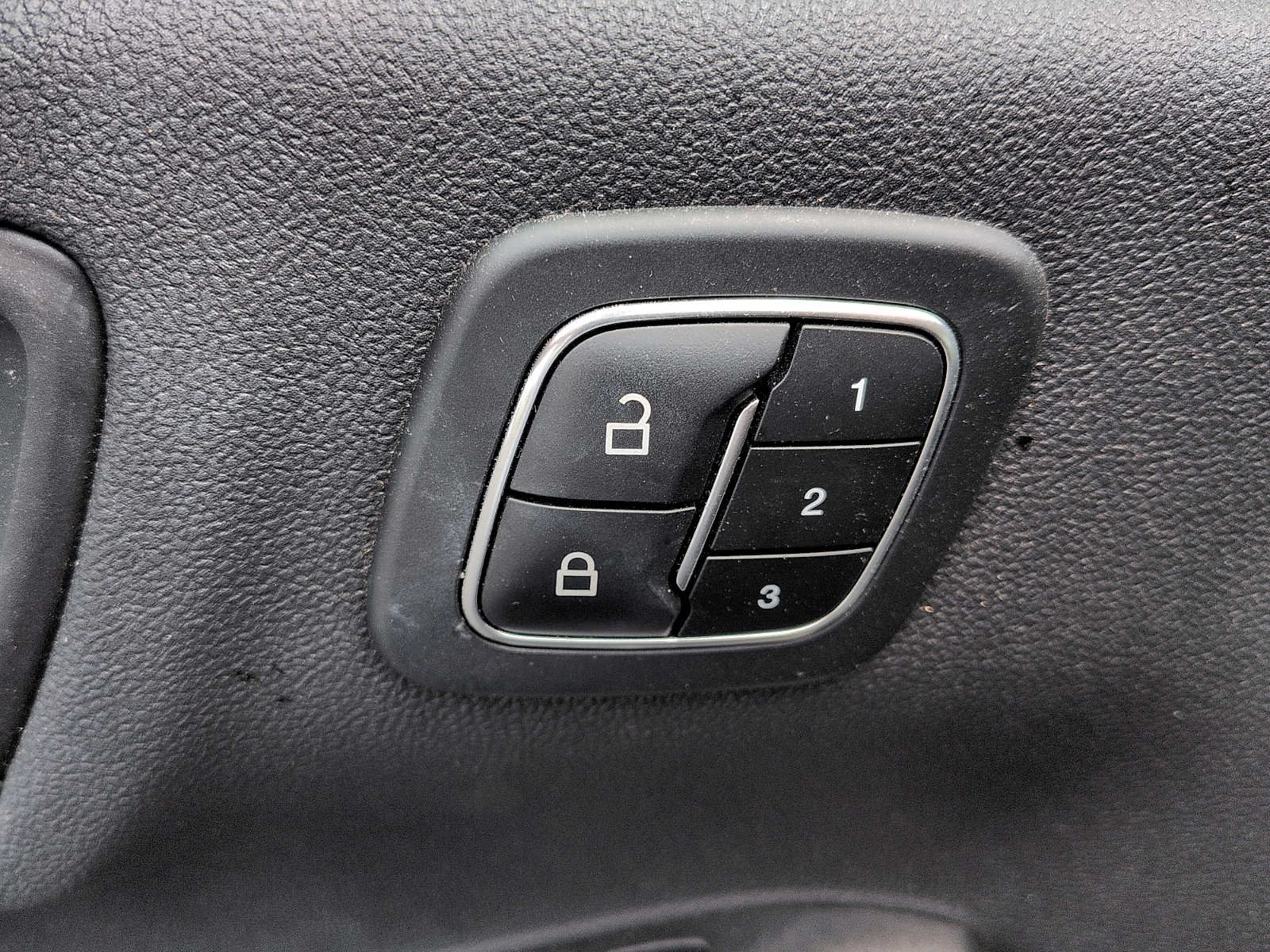 Certified 2023 Ford Escape ST-Line Select w/ Tech Pack #2 AWD/4WD image 13