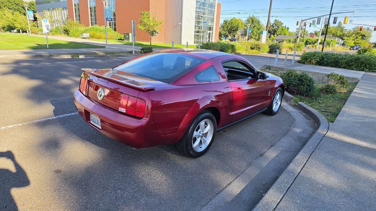 Used 2007 Ford Mustang Premium RWD image 5