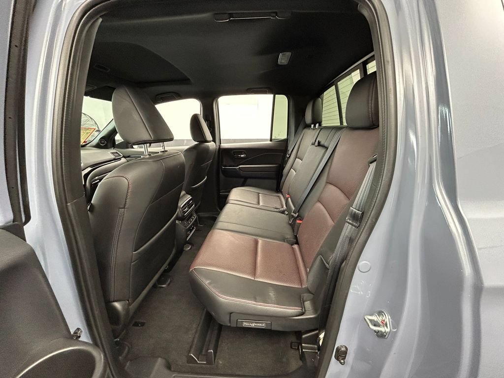 Used 2024 Honda Ridgeline Black Edition image 39