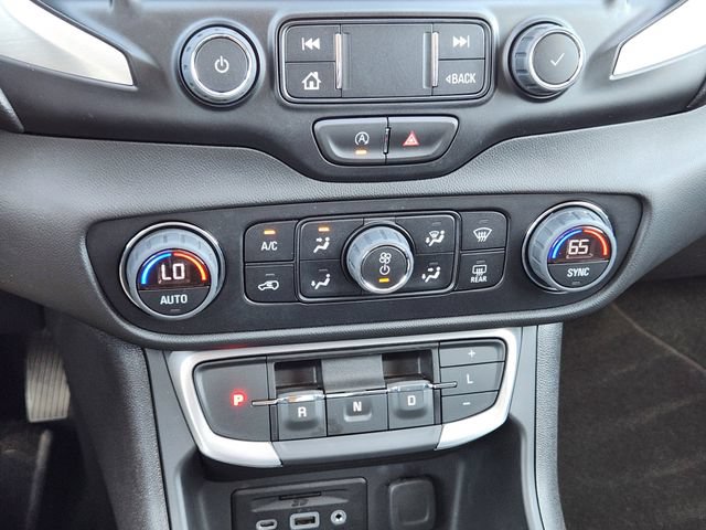 Used 2022 GMC Terrain SLE w/ Driver Convenience Package FWD image 19