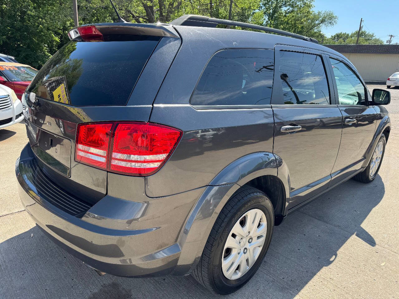 Used 2018 Dodge Journey SE image 7