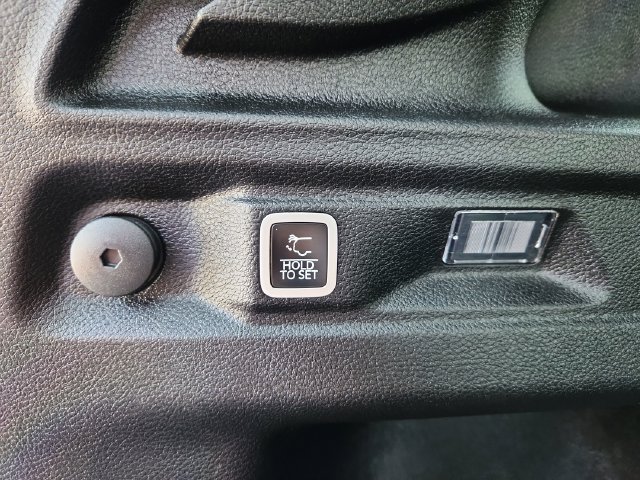 Used 2025 Jeep Grand Cherokee L Laredo w/ Luxury Tech Group I AWD/4WD image 34