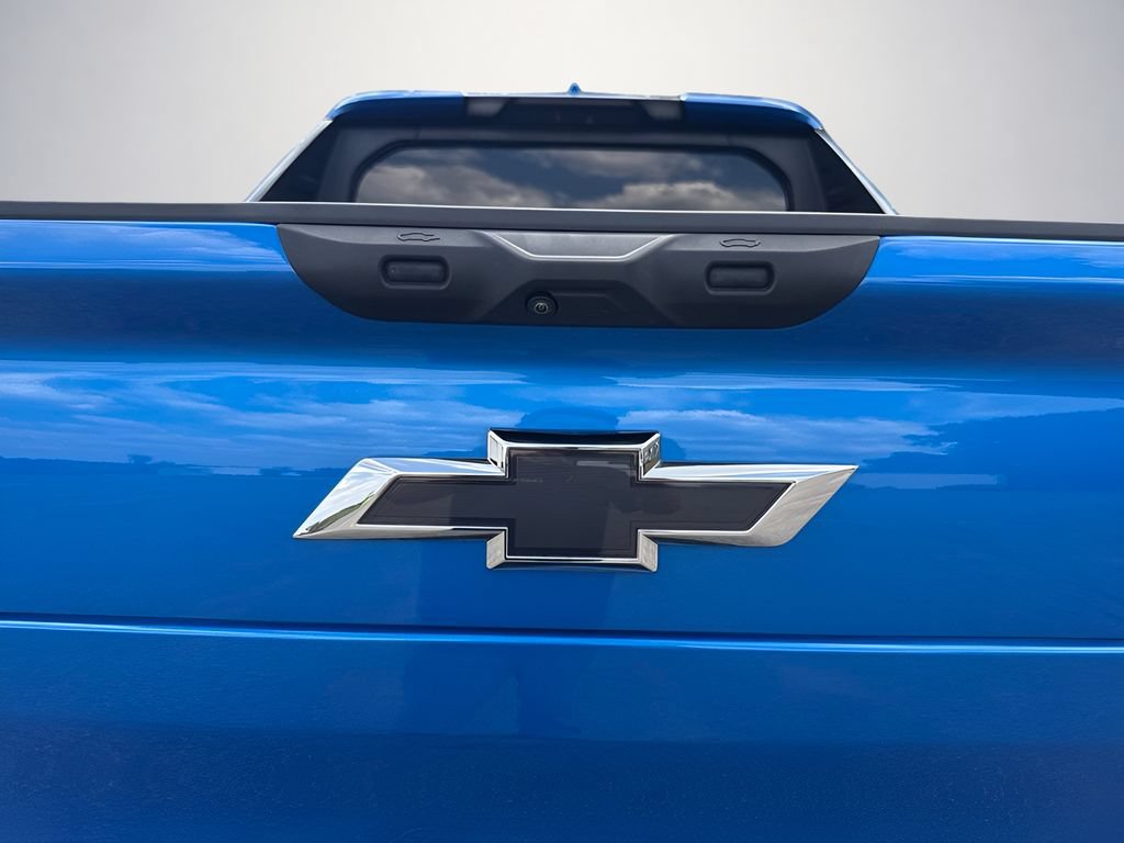 Used 2026 Chevrolet Silverado EV Trail Boss AWD/4WD image 33