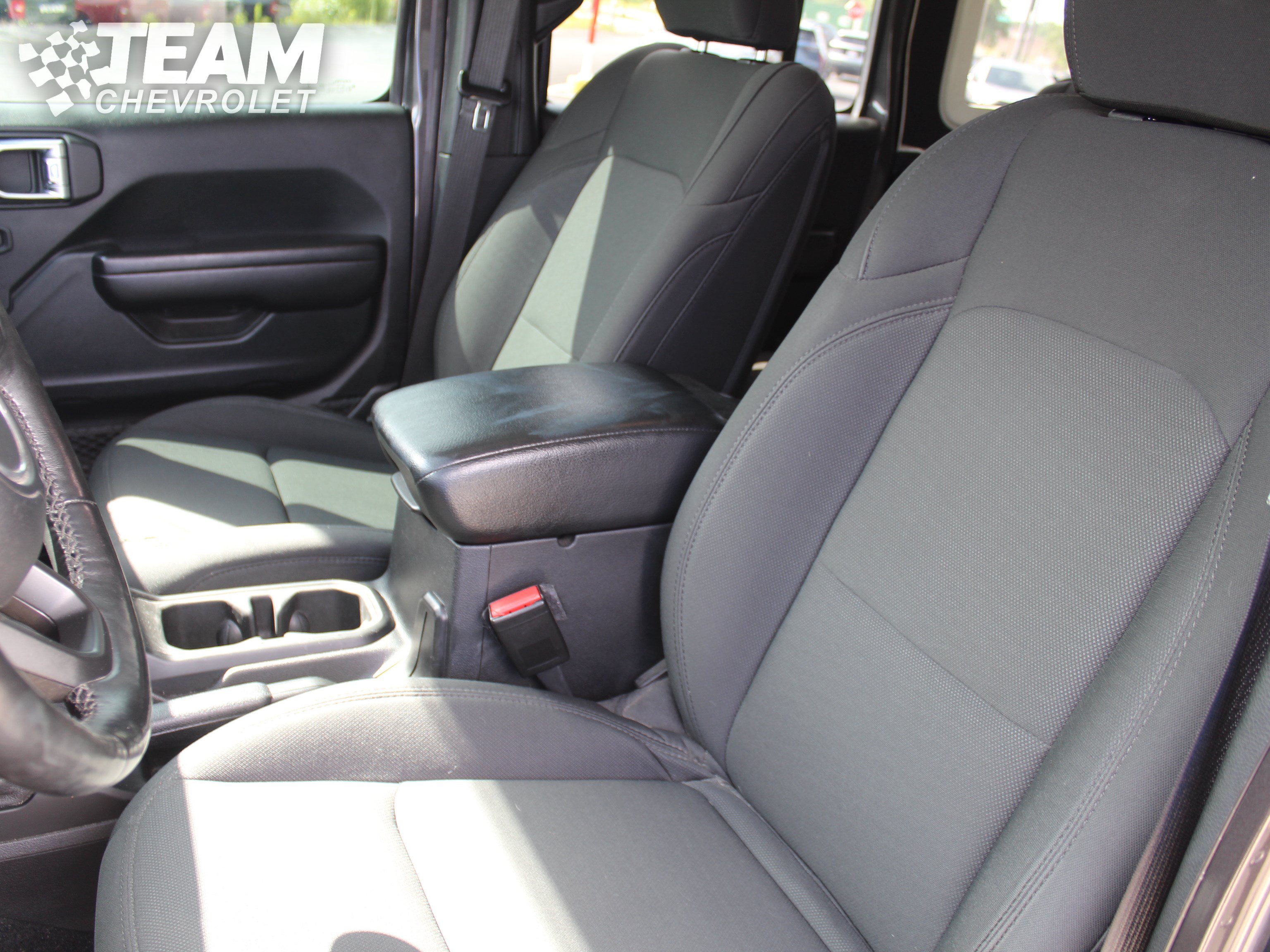 Used 2021 Jeep Wrangler Unlimited Sport AWD/4WD image 11