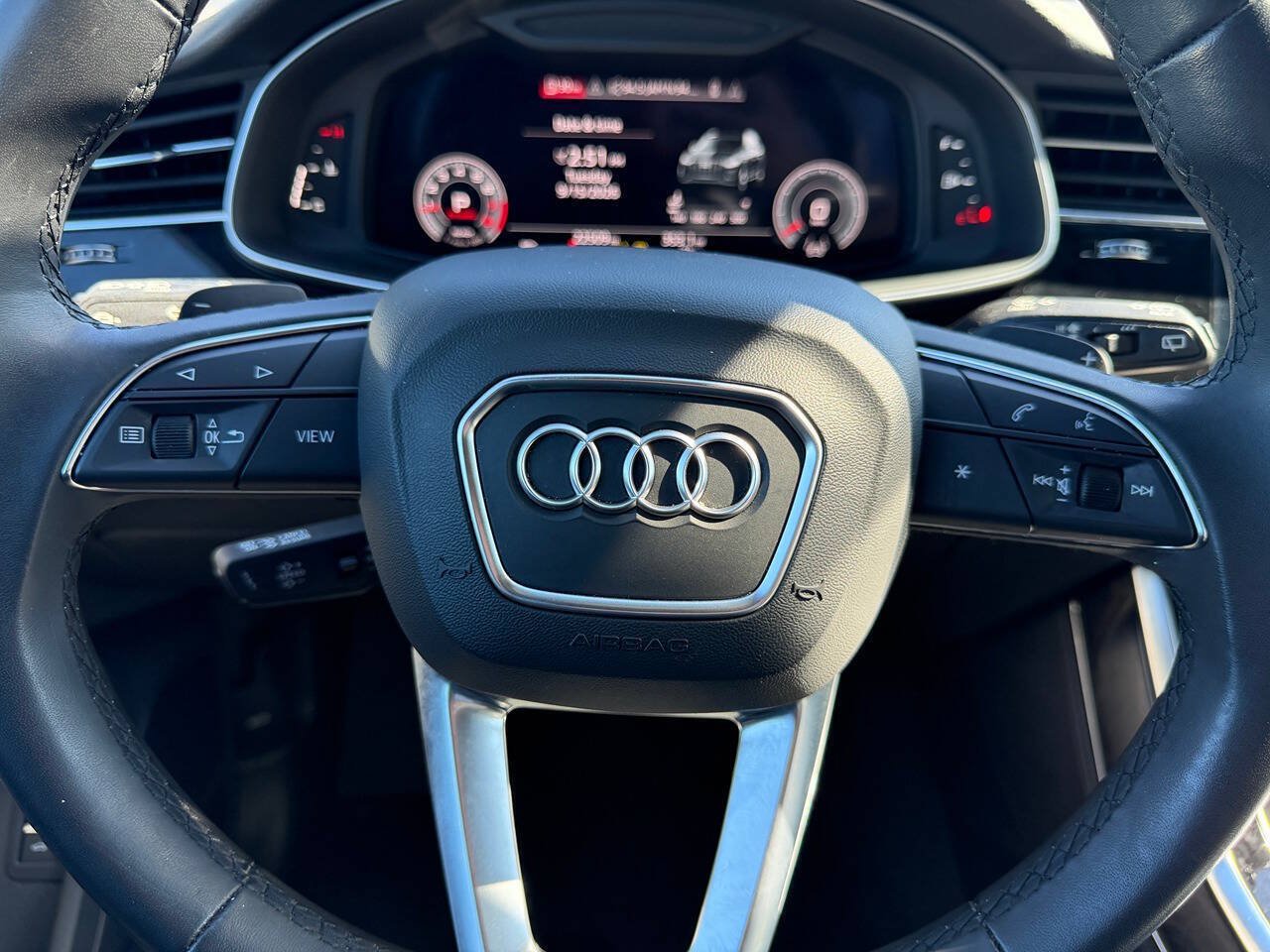 Used 2023 Audi Q7 2.0T Premium Plus w/ Premium Plus Package AWD/4WD image 23