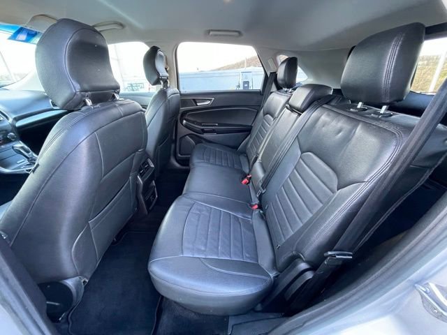 Used 2017 Ford Edge SEL image 34