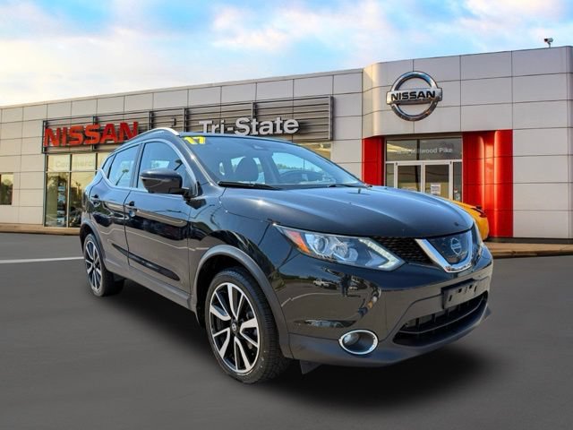 Certified 2017 Nissan Rogue Sport SL w/ SL Premium Package AWD/4WD image 1