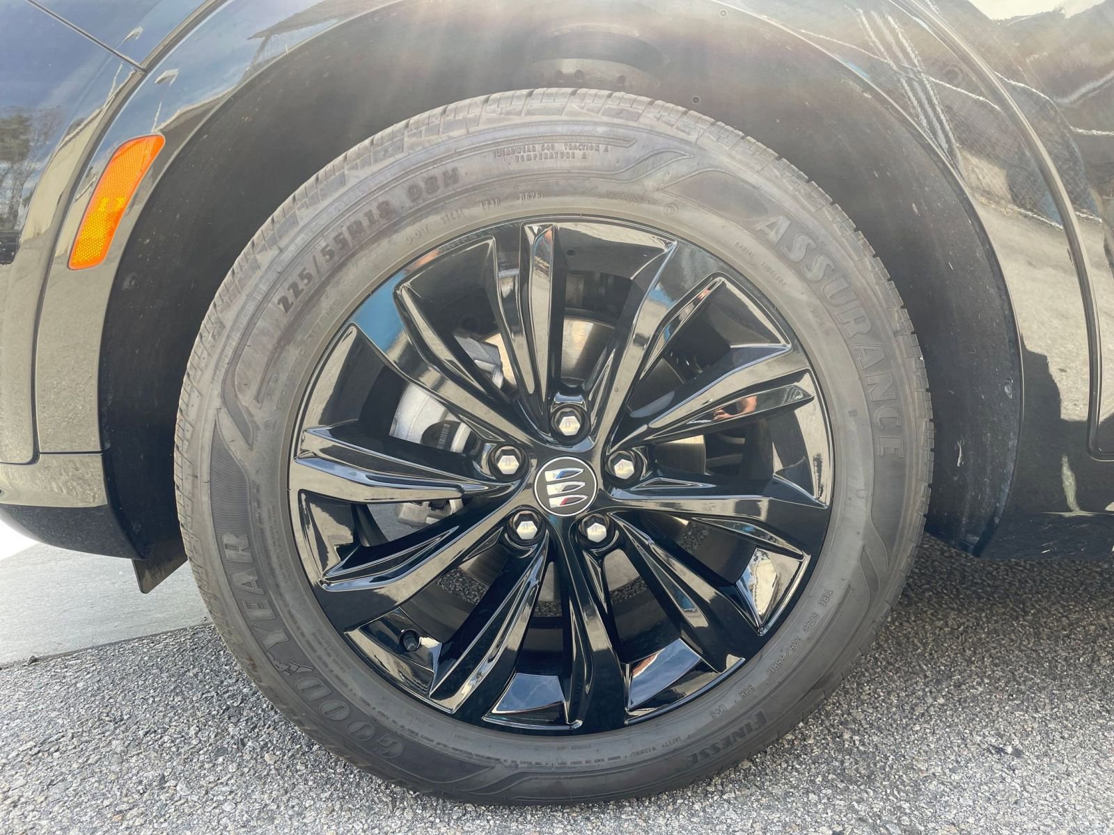 Used 2025 Buick Envista Sport Touring image 31